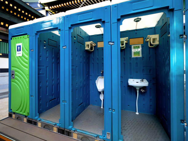 Best Porta potty rental near me  in Highlands, TX